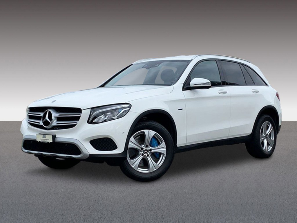 GĂĽnstig Mercedes Benz in Luzern mieten: Frontansicht des SUV.